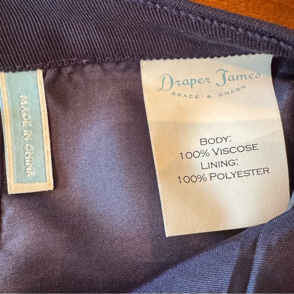 Draper James Nassau Navy ‘Margaret’ Skirt- Size 6 - Picture 9 of 9